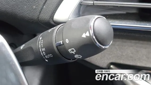 Peugeot 5008 2021 thumb 3