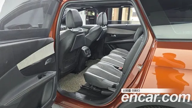 Peugeot 5008 2021 thumb 2