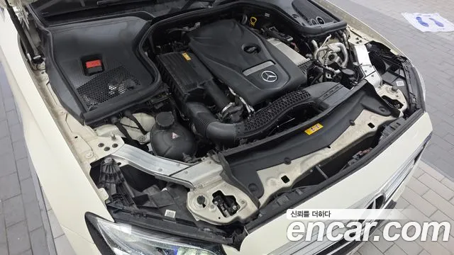 Mercedes-Benz E-Class 2016 thumb 9