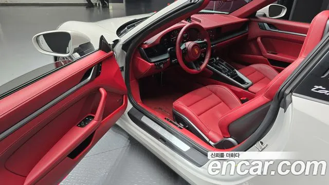 Porsche 911 2024 thumb 12