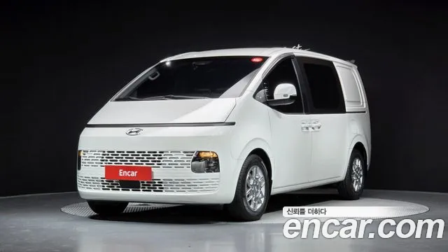 Hyundai Staria 2022 thumb 2