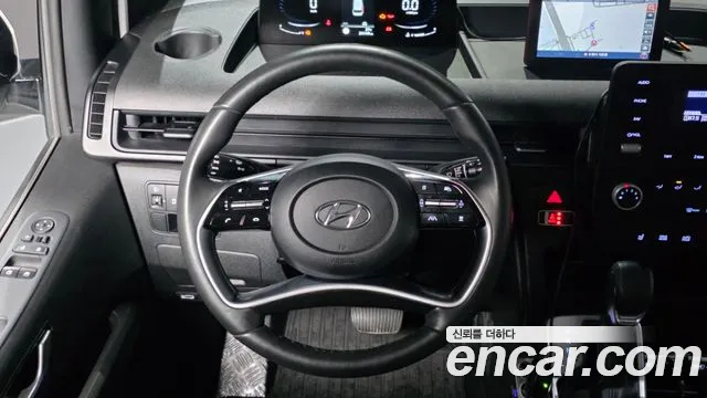Hyundai Staria 2022 thumb 5