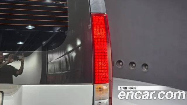 Hyundai Staria 2022 thumb 9