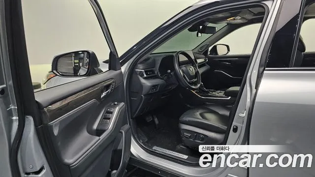 Toyota Highlander 2023 thumb 9