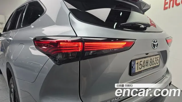 Toyota Highlander 2023 thumb 6