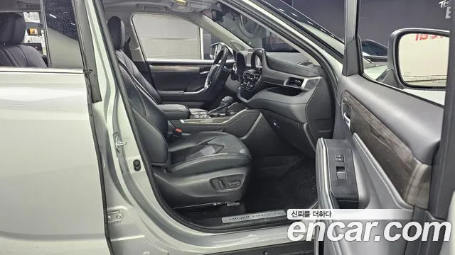 Toyota Highlander 2023 thumb 7