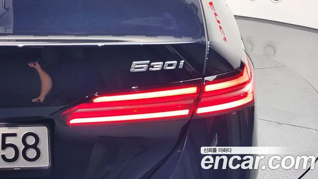 BMW 5 серии 2024 thumb 10