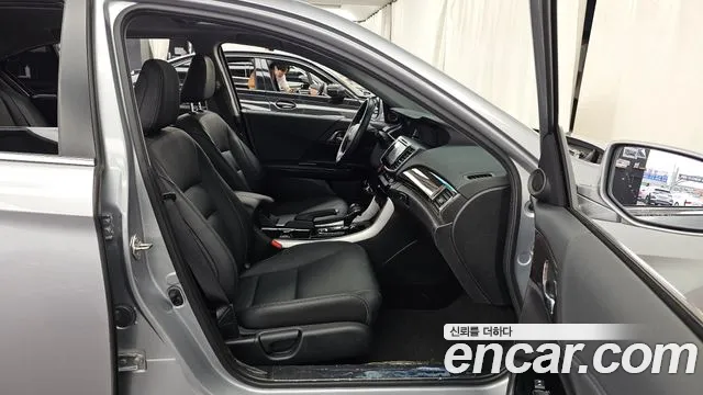 Honda Accord 2017 thumb 10
