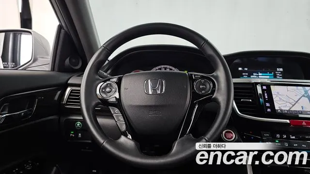 Honda Accord 2017 thumb 2