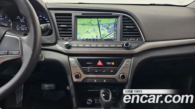 Hyundai Avante 2015 thumb 6