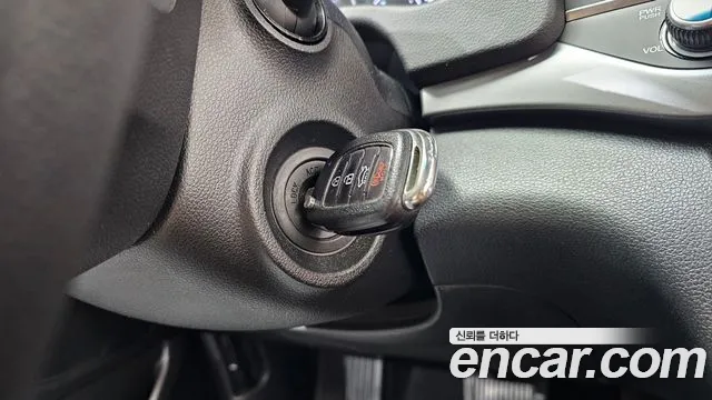 Hyundai Avante 2015 thumb 5