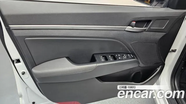 Hyundai Avante 2015 thumb 9