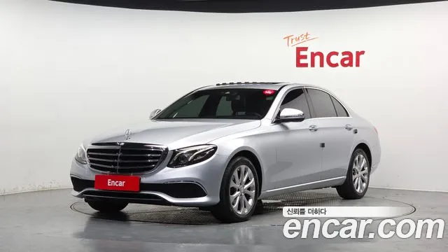 Mercedes-Benz E-Class 2016 thumb 7
