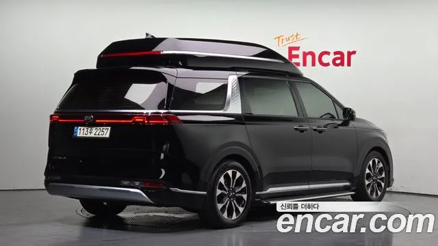 Kia Carnival 2021 thumb 5
