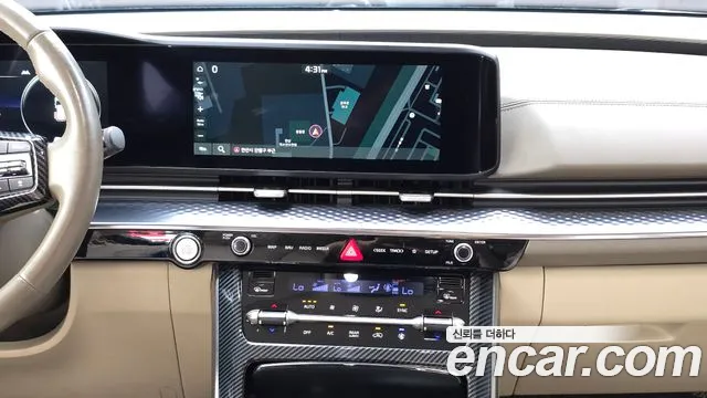Kia Carnival 2021 thumb 10