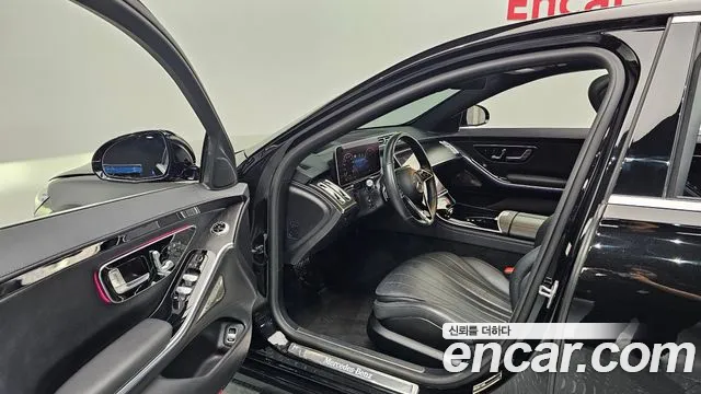 Mercedes-Benz S-Class 2023 thumb 10