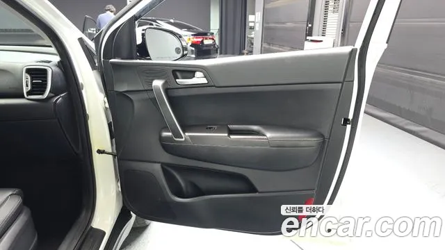 Kia Sportage 2016 thumb 11