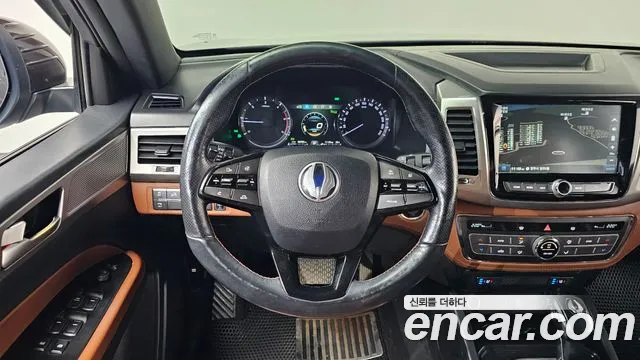 KGM Rexton 2019 thumb 10