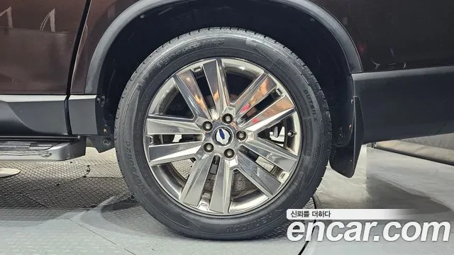 KGM Rexton 2019 thumb 11