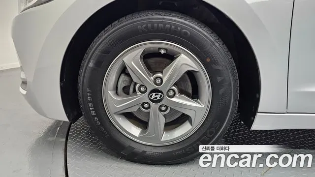 Hyundai Avante 2016 thumb 11
