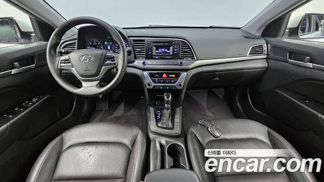 Hyundai Avante 2016 thumb 4