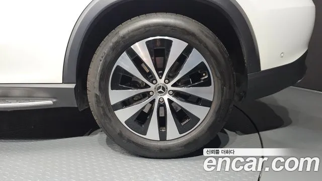 Mercedes-Benz E-Класс 2025 thumb 9