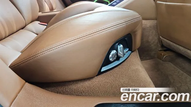 Porsche Panamera 2020 thumb 10