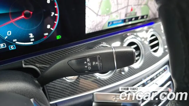 Mercedes-Benz E-Class 2021 thumb 7