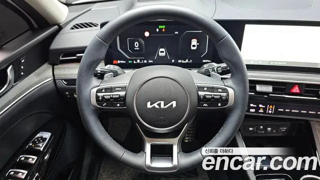 Kia K5 2025 thumb 4