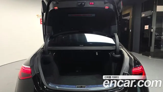 Mercedes-Benz S-Class 2022 thumb 9