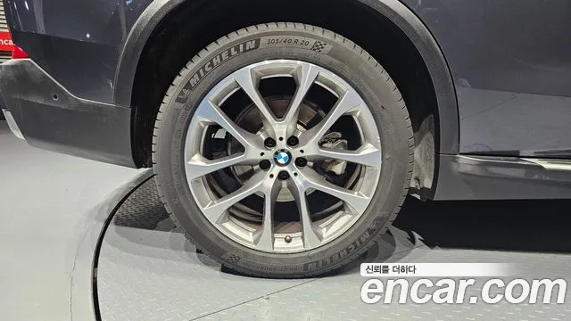 BMW X5 2019 thumb 6