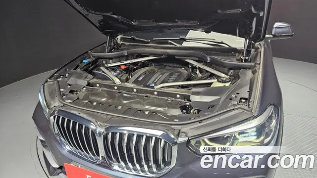 BMW X5 2019 thumb 3