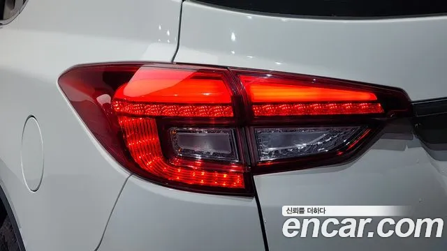 KGM Rexton 2017 thumb 12