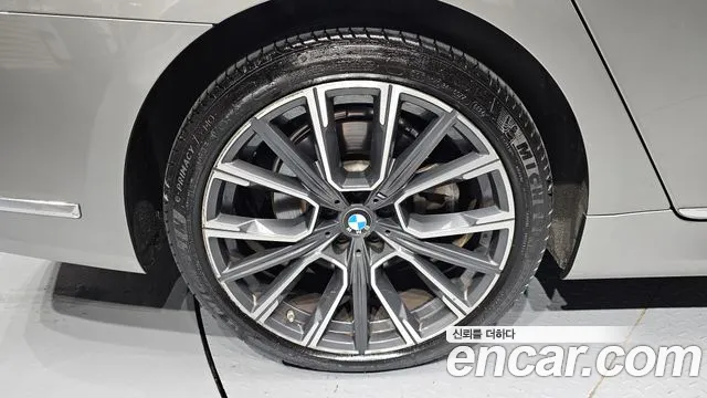 BMW 7 серии 2020 thumb 5