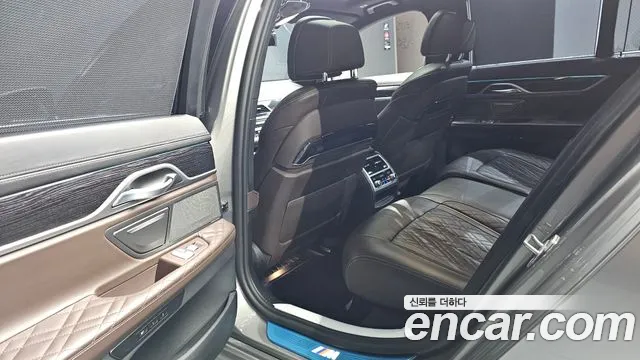 BMW 7 серии 2020 thumb 2