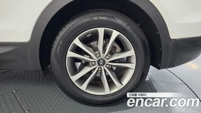 Hyundai Санта Фе 2015 thumb 3