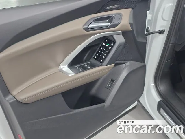Audi Q5 2025 thumb 10