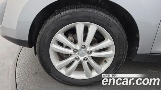 Hyundai ix 2009 thumb 12