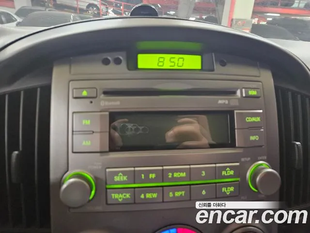 Hyundai Staria 2015 thumb 11