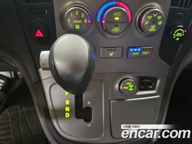 Hyundai Staria 2015 thumb 7