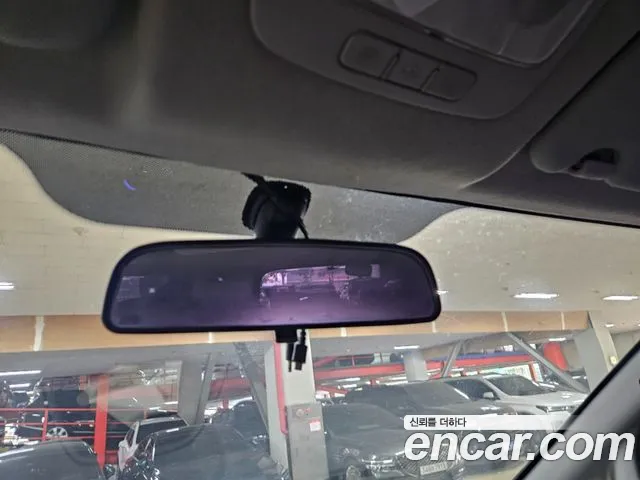 Hyundai Staria 2015 thumb 4