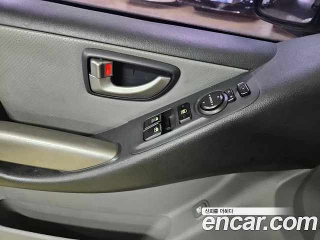 Hyundai Staria 2015 thumb 8