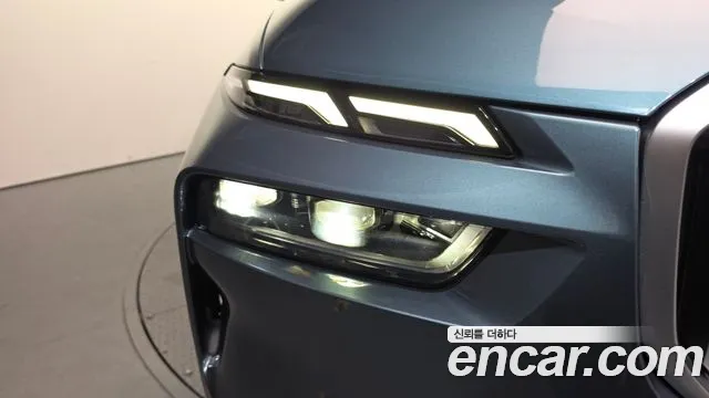 BMW X7 2023 thumb 8