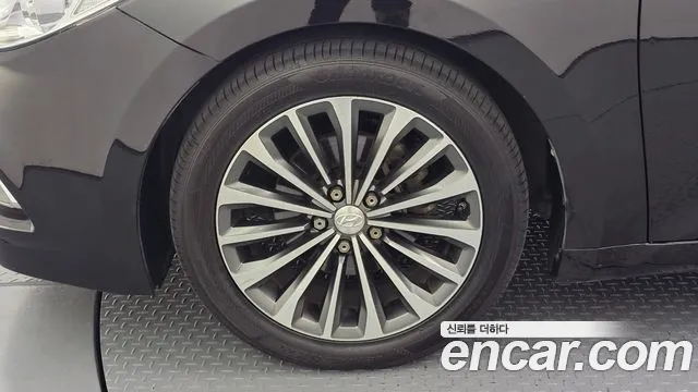 Hyundai Grandeur 2014 thumb 3