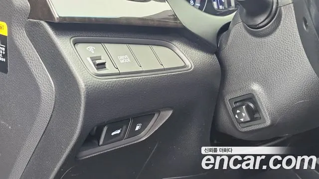 Hyundai Grandeur 2014 thumb 4