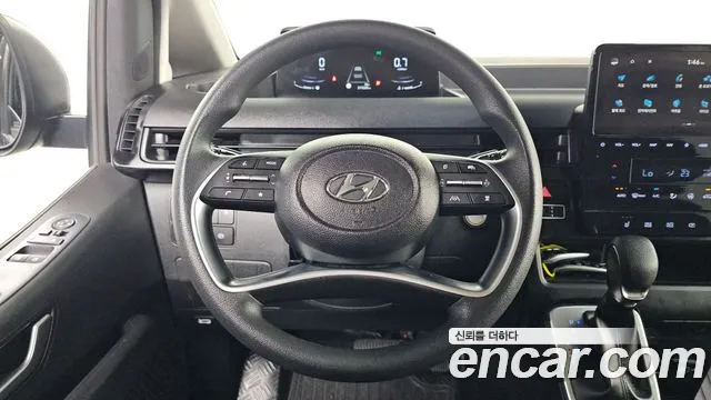 Hyundai Staria 2022 thumb 4