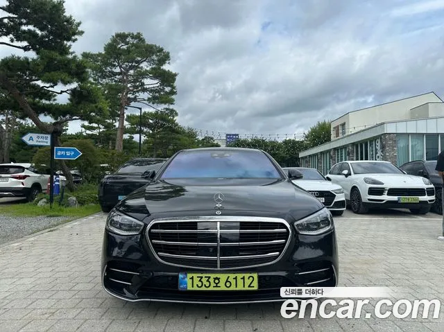Mercedes-Benz S-Class 2025 thumb 5
