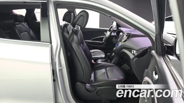 Hyundai Санта Фе 2014 thumb 12
