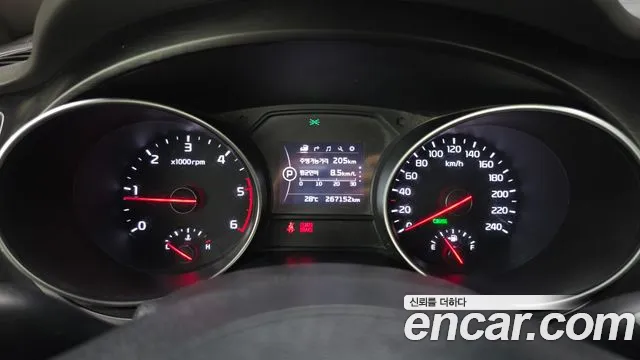 Kia Carnival 2014 thumb 7