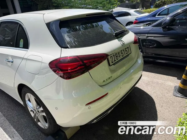 Mercedes-Benz A-Class 2024 thumb 7
